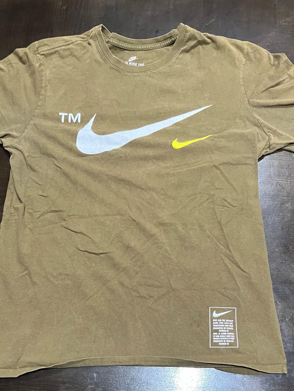 Nike The Nike Tee Men's L Green Cotton Knit Crew Neck Short Sleeve Logo